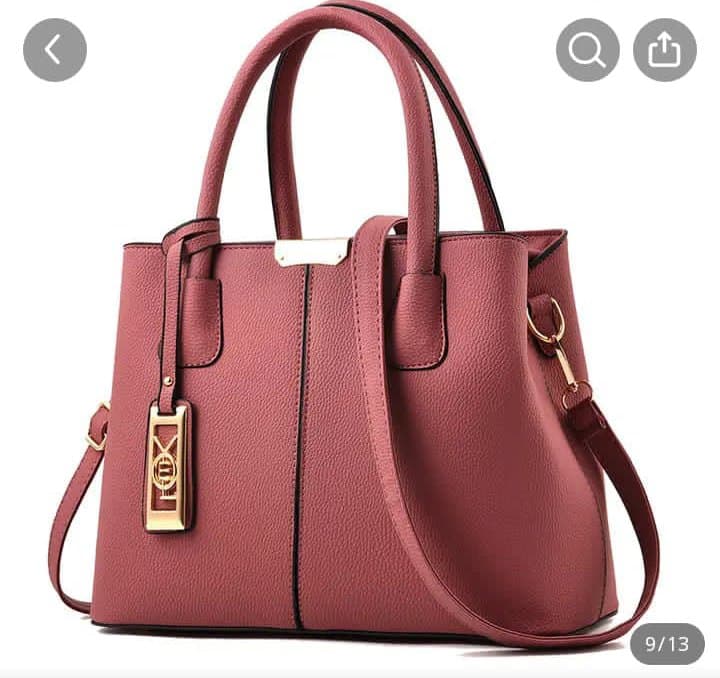 Sac à main en cuir noir élégant pour femme